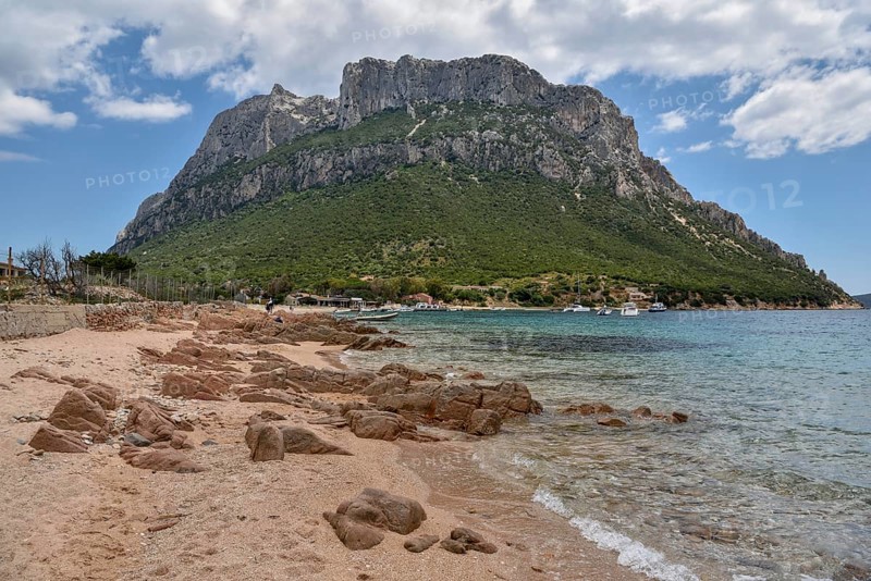 Beach on the Spit Spalmatore di Terra, Tavolara Island, Gulf of Olbia, Tyrrhenian Sea, Province of Gallura, Sardinia, Italy, Europe