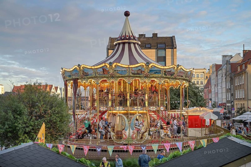 Children's carousel, Dominican market, Jarmark sw. Dominika, Gdansk, Pomeranian Voivodeship, Poland, Europe