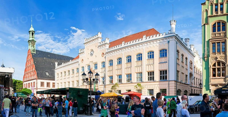 Today, Zwickau is a large district town in the south-west of the Free State of Saxony. The city is known as the Automobile & Robert Schumann City and is the fourth largest city after Leipzig, Dresden and Chemnitz as well as one of the regional centres in the Free State of Saxony