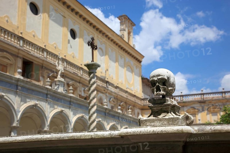Skulls on the ballustrades in the monks' cemetery, Great Cloister of the Certosa di San Martino on Vomero above Naples, Campania, Italy, Europe