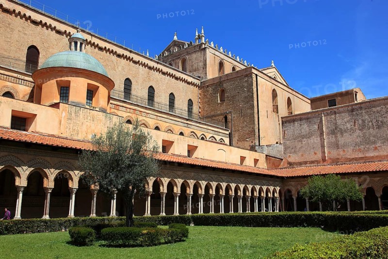 City of Monreale, the cloister of the Cathedral of Santa Maria Nuova, Unesco World Heritage Site, Sicily, Italy, Europe