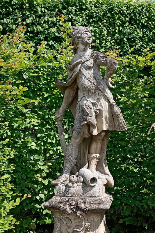 Figure in the park, Veitshöchheim Palace, former summer residence of the prince bishops of Würzburg, Veitshoechheim, Lower Franconia, Bavaria, Germany, Europe