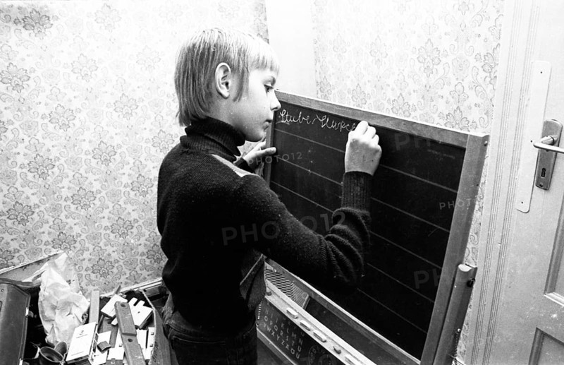 Private tutoring for children with learning difficulties in an afternoon school on 3.02.1975 in Bottrop, Germany, Europe