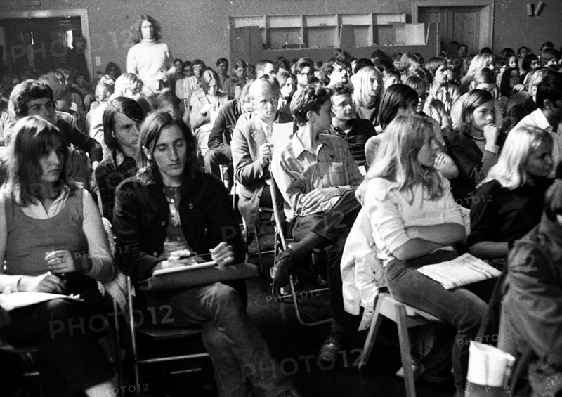 The congress of the DKP-affiliated Socialist German Workers' Youth (SDAJ) on 11.09.1971 in Bremen was accompanied by demonstrations by the youth organisation in Bremen and Wildeshausen, Germany, Europe