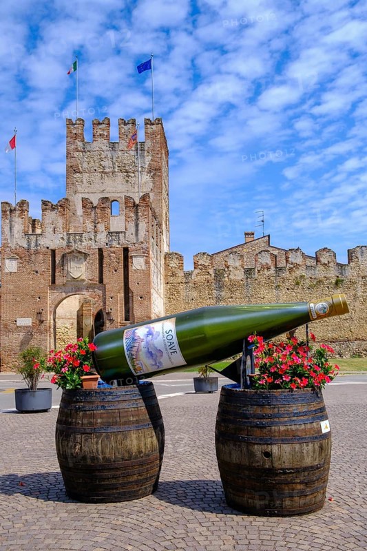 City Wall, Soave, Veneto, Veneto, Italy, Europe