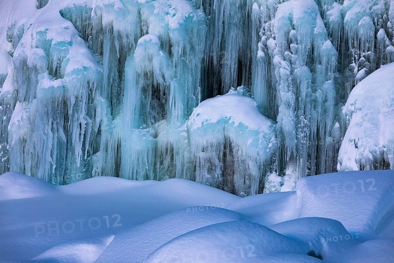 Frozen waterfall, Öxarafoss, Thingvellir National Park, Golden Circle, Sudurland, Iceland, Europe