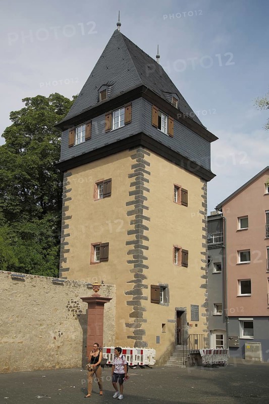 Historic cowherd's defence tower the elephant, fortified tower, tower, Große Rittergasse, Alt-Sachsenhausen, Sachsenhausen, Main, Frankfurt, Hesse, Germany, Europe