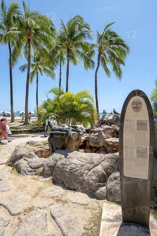 Makua and Kila Statue, Waikiki Beach, Honolulu, Oahu, Hawaii, USA, North America