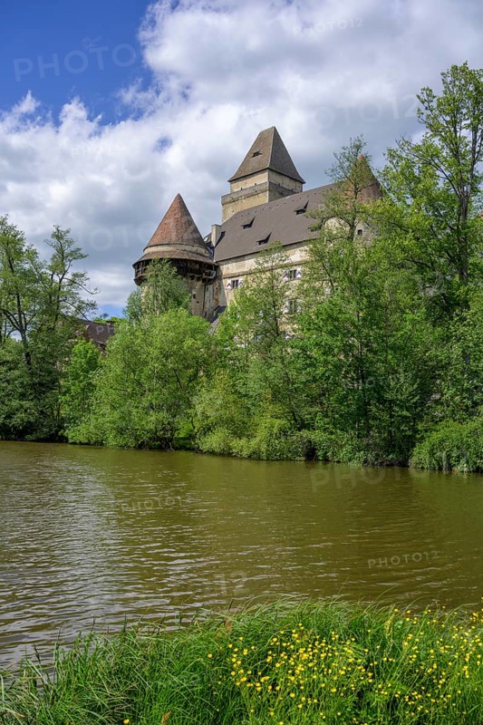 Castle with water-filled moat, Heidenreichstein, Lower Austria, Austria, Europe