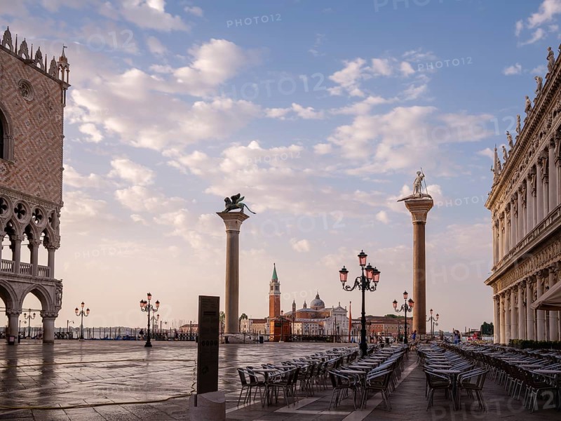 Piazetta San Marco, St Mark's Square, Doge's Palace on the left, Church of San Giorgio Maggiore in the back, St Mark's Lion in the middle, Biblioteca Marciana on the right, Venice, Veneto, Italy, Europe