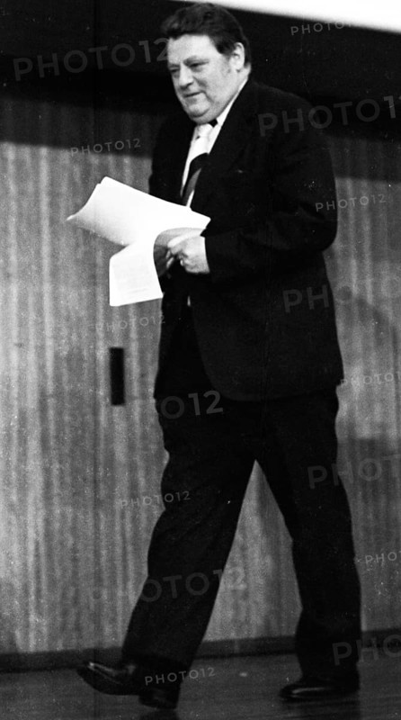A rally of the Christian Democratic Union (CDU) with CSU Chairman Franz-Josef Strauss in Duisburg on 12 December 1974. Franz-Josef Strauss, Germany, Europe