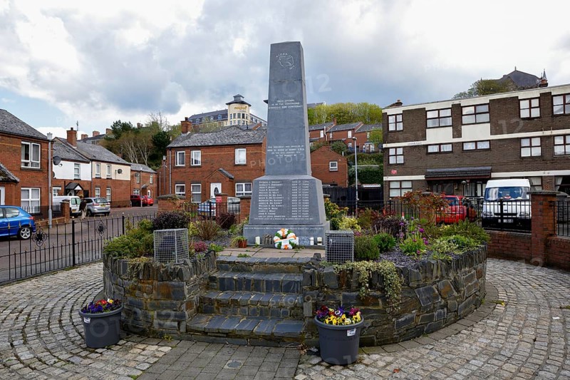Monument in memory of the Bloody Sunday martyrs on 30 January 1972, IRA Liberation Fight, Rossville Street, Bogside Quarter, Derry-Londonderry, Ulster Province, Northern Ireland, United Kingdom, Europe