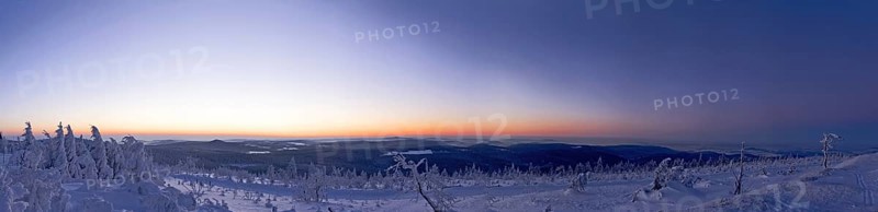 View from the snow-covered Fichtelberg to the Ore Mountains
