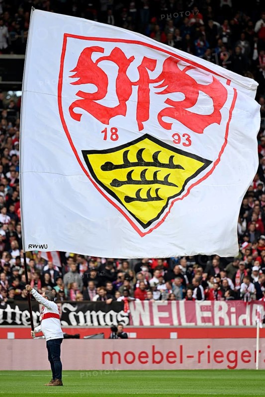 Flag wavers VfB Stuttgart with flag, flag, Mercedes-Benz Arena, Stuttgart, Baden-Württemberg, Germany, Europe