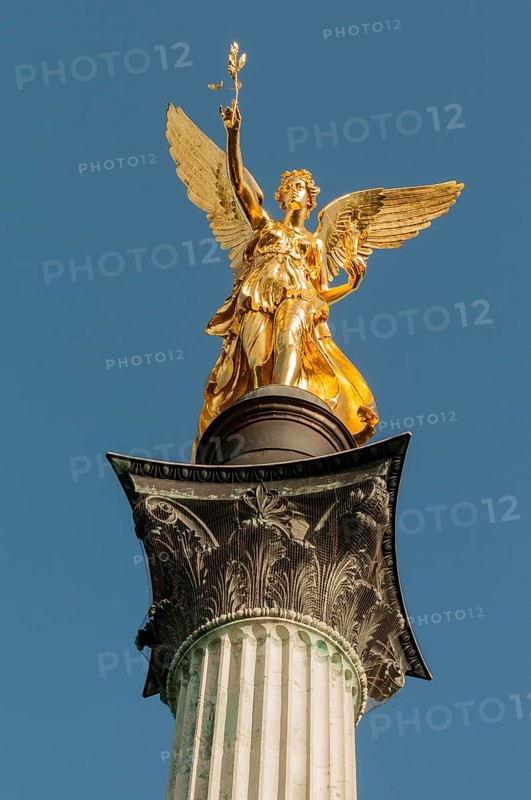 Angel of Peace on Munich's Isarhochufer, image of the Greek goddess Nike, 6 metres high. Prinzregentenstrasse, Bogenhausen district, Munich, Bavaria, Germany, Europe
