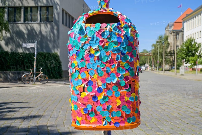 Bin entrance sticker, Stasi Memorial, Genslerstraße, Hohenschönhausen, Lichtenberg, Berlin, Germany, Europe