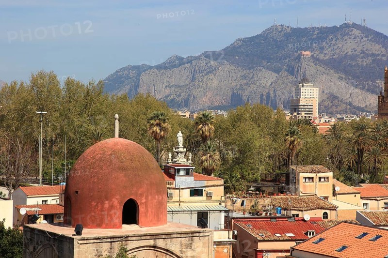 City of Palermo, view from the Campanile di San Giuseppe Cafasso to the domes of the Chiesa San Giovanni degli Eremiti and the city, UNESCO World Heritage Site, Sicily, Italy, Europe