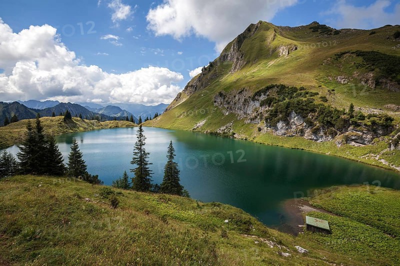 Seealpsee, and Seeköpfel, Allgäu Alps, near Nebelhorn, Oberstdorf, Oberallgäu, Allgäu, Bavaria, Germany, Europe