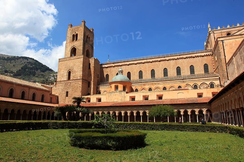 City of Monreale, Cloister of the Cathedral of Santa Maria Nuova, Unesco World Heritage Site, Sicily, Italy, Europe