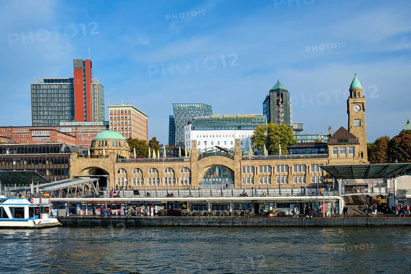 St. Pauli Landing Bridges on the River Elbe, Hamburg, Land Hamburg, Germany, Europe