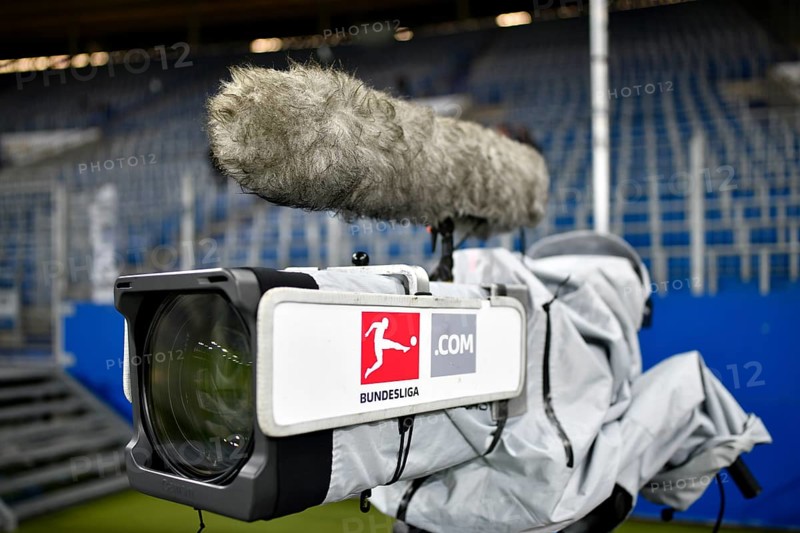 TV camera, outdoor microphone, logo, Bundesliga, SportCAST, PreZero Arena, Sinsheim, Baden-Württemberg, Germany, Europe