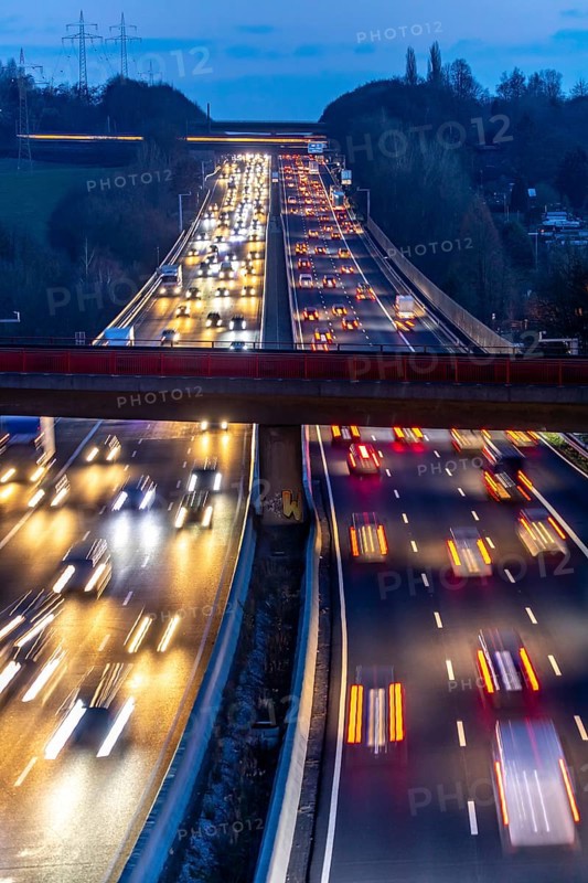 Motorway A3 between Düsseldorf and Leverkusen, near Erkrath, freeing of the hard shoulder during heavy traffic, camera monitoring