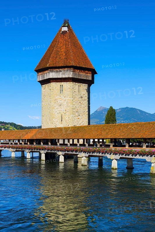 Chapel Bridge with Rigi, Reuß, Lucerne, Switzerland, Europe
