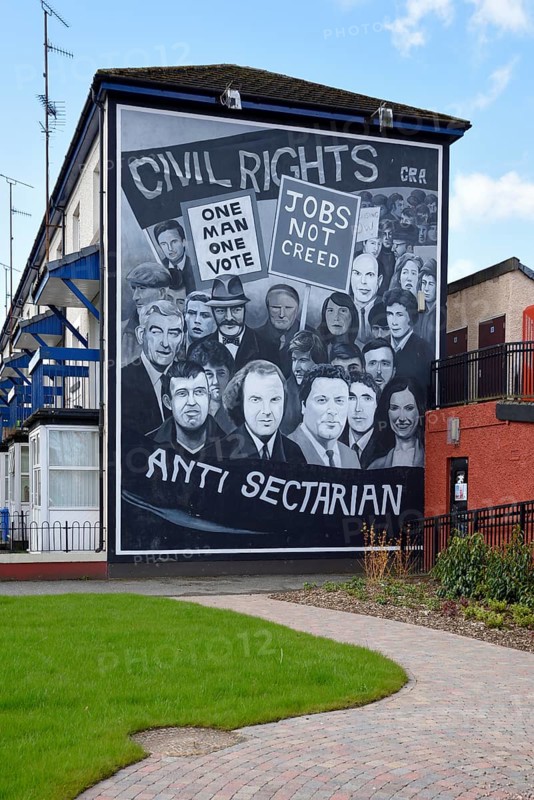 Mural, political mural painting from the time of the resistance of the IRA, Bogside quarter, Derry-Londonderry, Ulster province, Northern Ireland, Great Britain