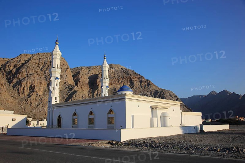 Mosque in al-Chasab, Khasab, in the Omani enclave of Musandam, Oman, Asia