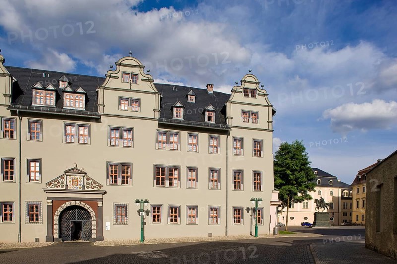 The Red Palace was built between 1574 and 1576 as the widow's residence of Duchess Dorothea Susanne. Today, the Red Palace houses the research library and the modern study centre of the Duchess Anna Amalia Library