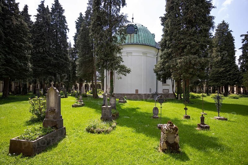 Burial Ground and Arcades with Gabriel Chapel, Mausoleum for Prince Archbishop Wolf Dietrich, Sebastian Cemetery, Church of Saint Sebastian, Salzburg, Austria, Europe