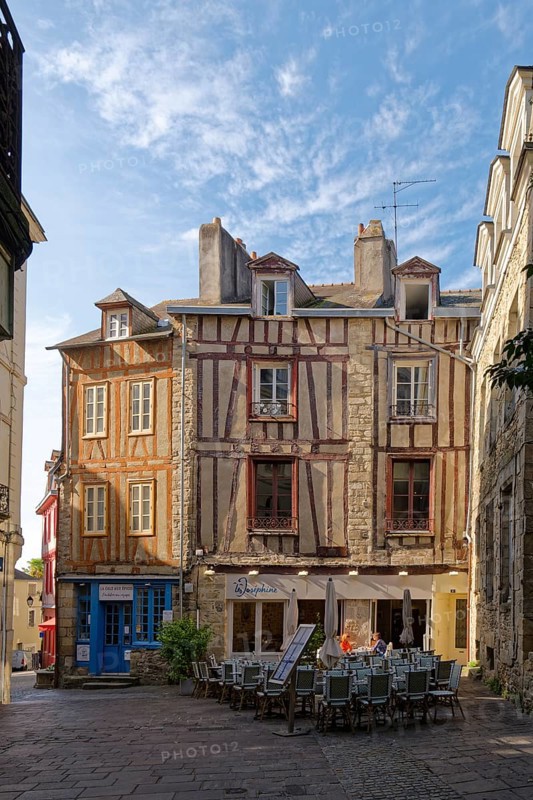 Renovated half-timbered house and restaurant on Rue des Orfevres in the old town of Vannes, Brittany. Vannes, Morbihan, France, Europe