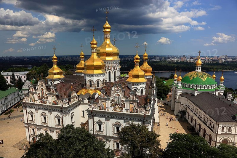 Ukraine, Kiev, View from the bell tower to the Uspensky Cathedral and the monastery complex of the Kiev Cave Monastery, Holy Mary Ascension Monastery, Pecherskaya Lavra, Kiev, Ukraine, Europe