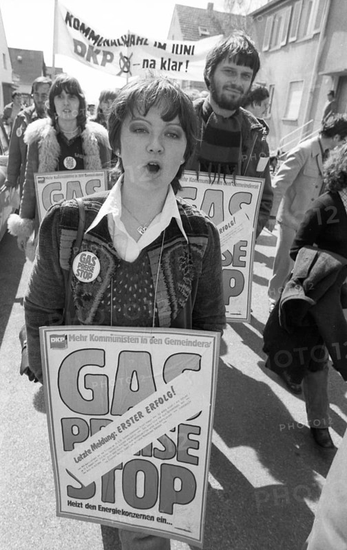 In the municipal election campaign, members and supporters of the German Communist Party (DKP) demonstrated for a price freeze on gas, against arms spending and against a firing range in Kaefertal, Germany, Europe