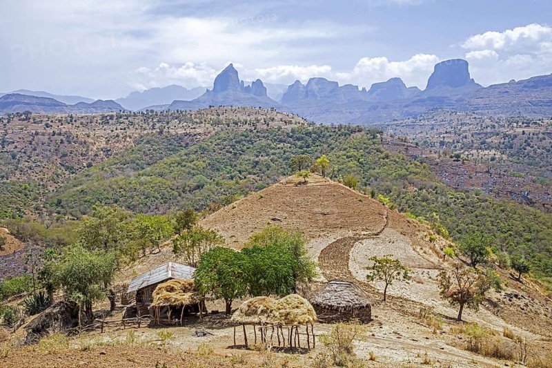 Little farm and view over the Semien Mountains, Simien Mountains, part of the Ethiopian Highlands, North Gondar Zone, Amhara Region, Ethiopia, Africa