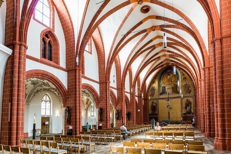 Interior view, Church of St Gangolf, Trier, Rhineland-Palatinate, Germany, Europe