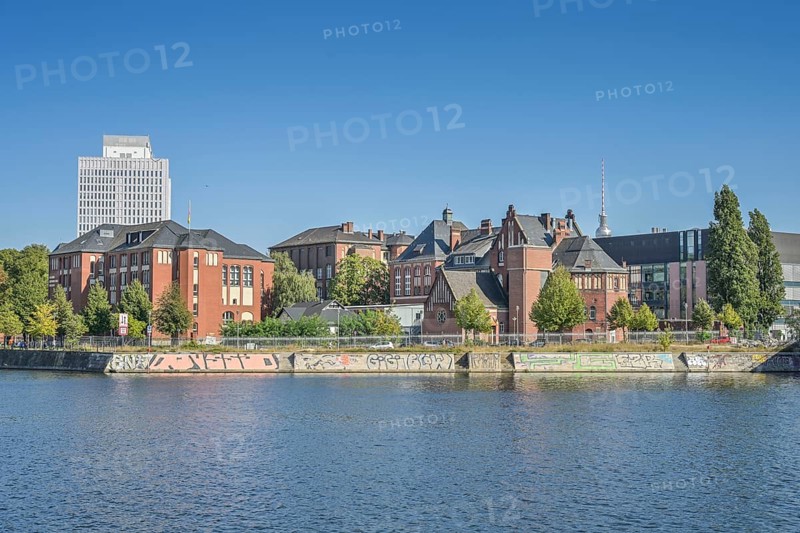 Alexanderufer, Humboldthafen, old buildings of the Charité with Medical History Museum, Mitte, Berlin, Germany, Europe