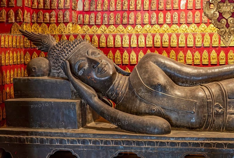 Reclining Buddha at Wat Xieng Thong, Luang Prabang, Laos, Asia