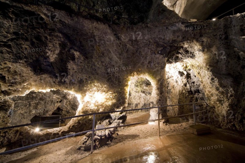 The Marienglashöhle is a show cave in the Thuringian Forest. For the most part, it is not a natural cave, but consists mainly of cavities created by gypsum and copper mining. This is why it is also run as a show mine, Friedrichroda, Thuringia, Germany, Europe