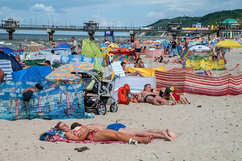 Sunbathers on the beach in Miedzyzdroje, Western Pomerania, Baltic Sea, Poland, East Europe, Europe