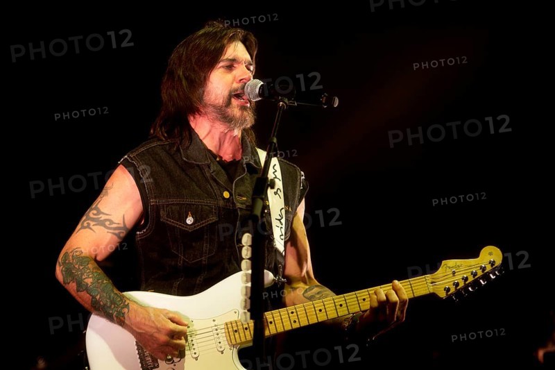 Juanes live on European Tour 2024 at the Uber Eats Music Hall in Berlin on 24 June 2024