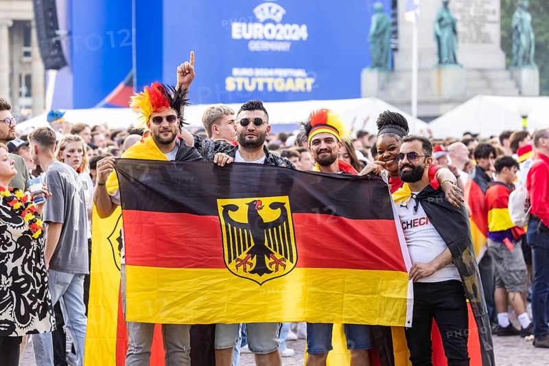 1 wins. UEFA European Football Championship. Stuttgart, Baden-Württemberg, public viewing in Stuttgart. 30, 000 football fans watch the quarter-final between Spain and Germany on the Schlossplatz in front of the Neues Schloss, which Spain 2