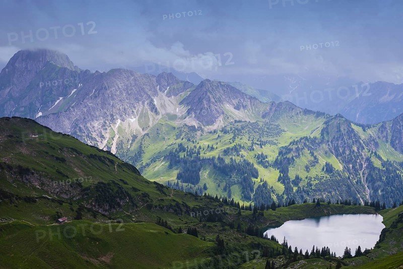 Panorama from Zeigersattel to Seealpsee, in the back left Höfats 2259m, Allgäu Alps, Allgäu, Bavaria, Germany, Europe
