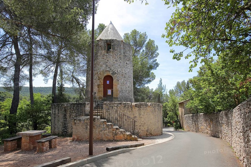 Historic Moulin Cézanne, windmill, Cezanne, Le Tholonet, Aix-en-Provence, Montagne Sainte-Victoire, Bouches-du-Rhône, Provence, France, Europe