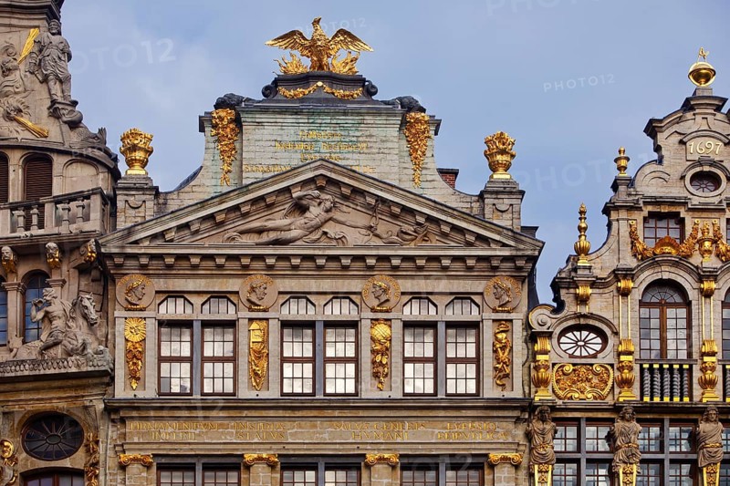Baroque façade of the guild house La Louve, Guild of Archers of St Sebastian, Grand-Place, Grote Markt, Brussels, Belgium, Europe