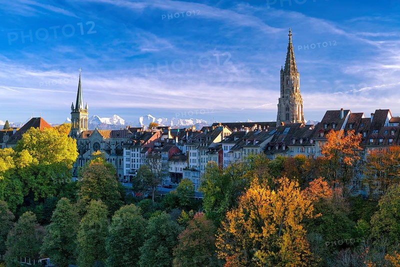 Bern's Old Town with Bern Minster and St Peter and Paul Church, UNESCO World Heritage Site, snow-covered Bernese Alps behind, Canton of Bern, Switzerland, Europe