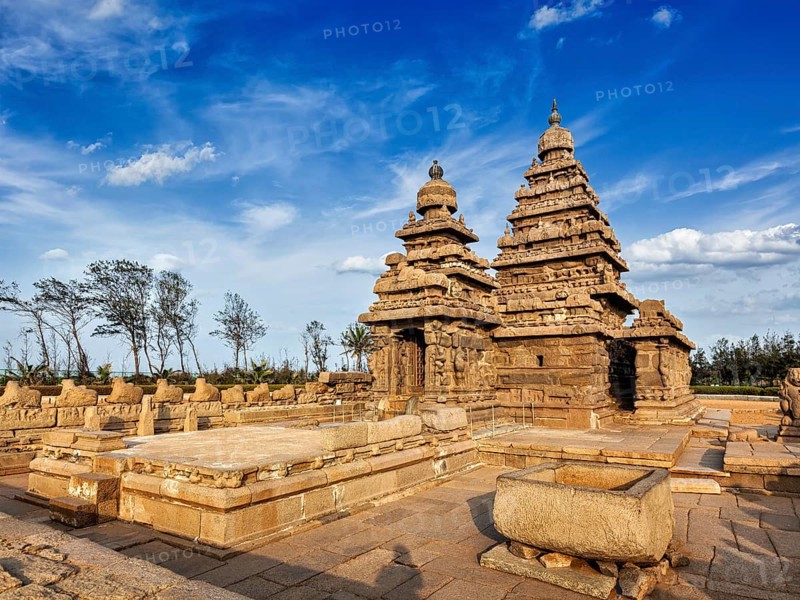 Famous Tamil Nadu landmark, Shore temple, world heritage site in Mahabalipuram, Tamil Nadu, India, Asia