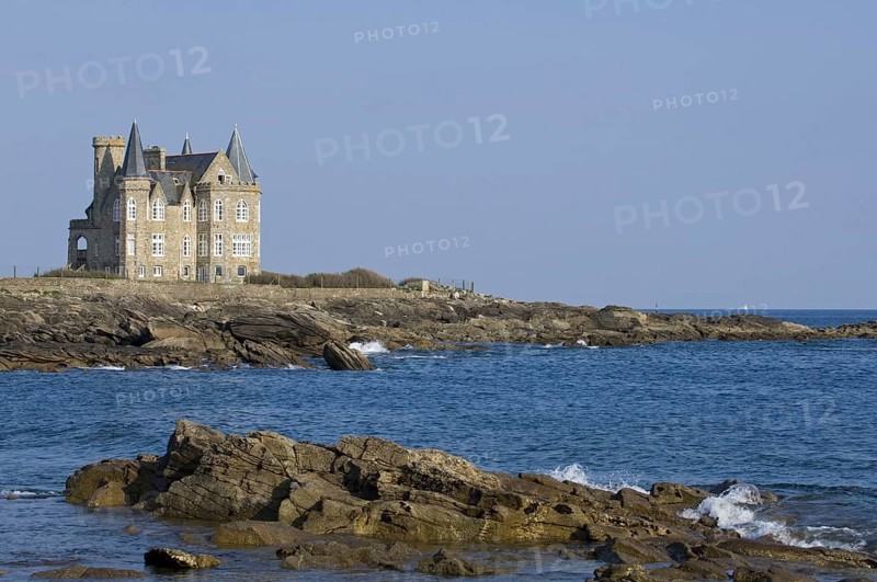 Castle Turpault at the Côte Sauvage, Quiberon, Brittany, France, Europe