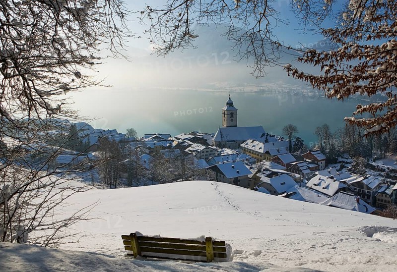 Winter landscape, church Sankt Wolfgang am Wolfgangsee, Salzkammergut, Land Salzburg, Austria, Europe