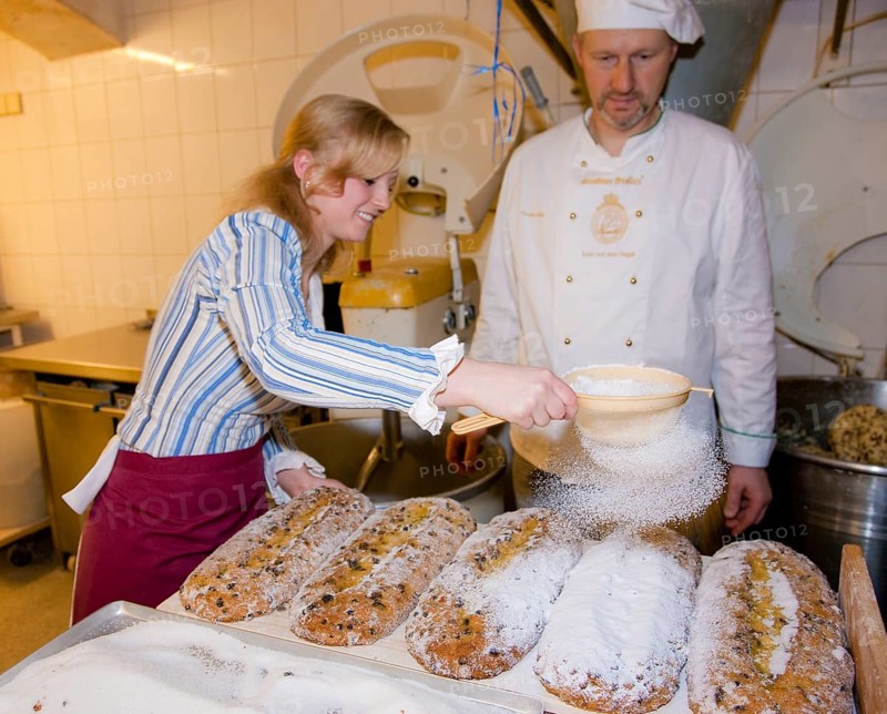Dresden stollen girls baking stollen